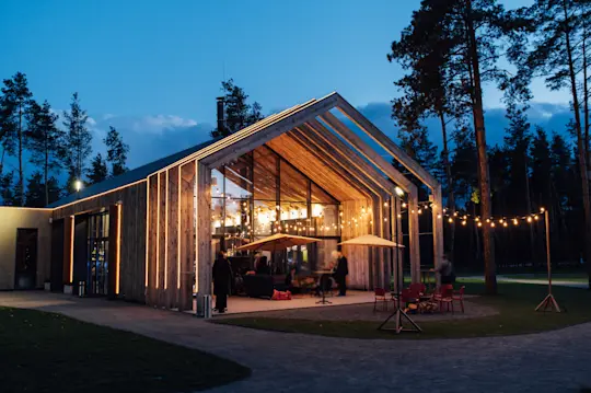 6 Reasons to Add Battery Storage